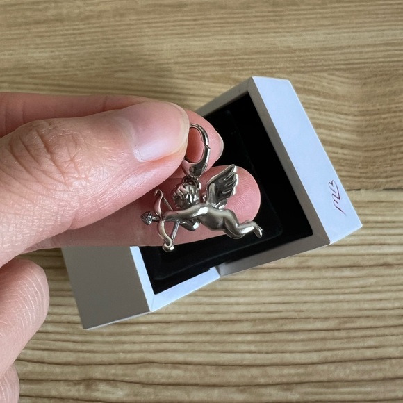 “Cupid with Bow and Arrow” Necklace or Bracelet Charm - Picture 3 of 4